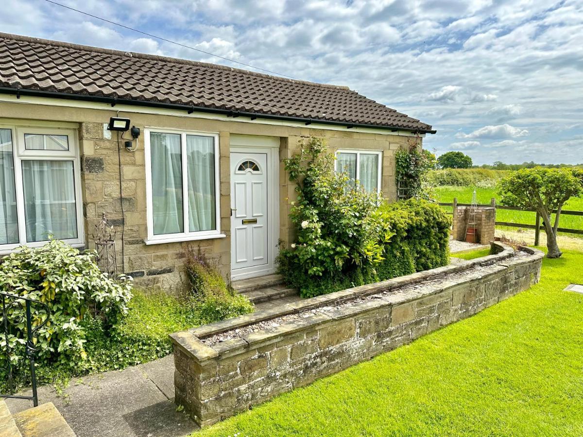 The Cottage York Exteriör bild